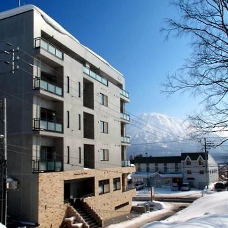 Mountainside Palace Куттян Экстерьер фото
